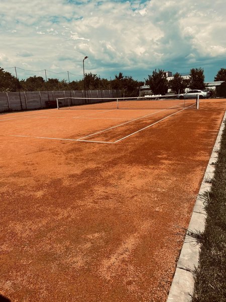 HIT Club Fotbal & Tenis